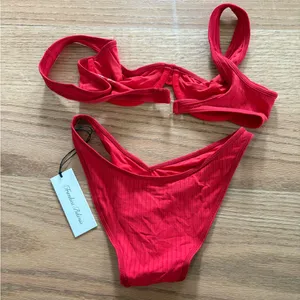 Frankie’s bikinis red set thumbnail 4