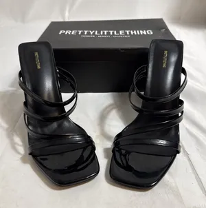 Pretty Little Thing Block Heel Strappy Mule Sandal Womens 7M In Box thumbnail 1