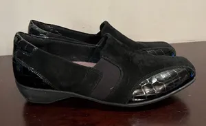 Clarks Everyday Loafers Womens 8 M Leather and Fabric Upper thumbnail 1