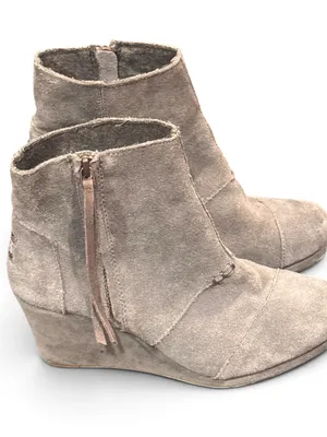 Toms suede ankle wedge bootie grey - chic and comfortable for everyday thumbnail 7