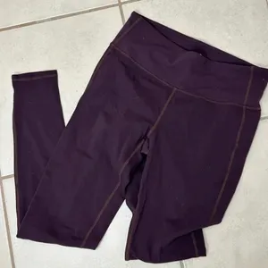 Athleta Purple‎ Women’s Athletic Yoga Running Full length Leggings Size M thumbnail 6