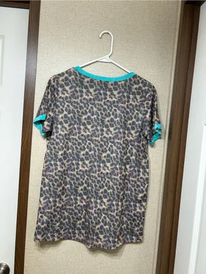 Wander Leopard Print YA LI Graphic Tee with Teal Trim thumbnail 2