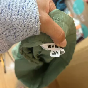 Steve Madden Olive Green Cargo Paperbag Shorts thumbnail 3