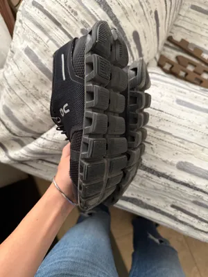 On Cloud Shoes Women’s thumbnail 9