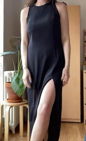 Vintage black midi dress with high slits 🖤 thumbnail 7