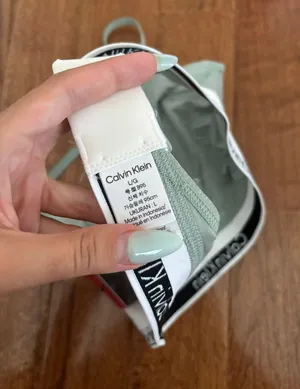 Calvin Klein NWT Women's Modern Cotton Lightly Lined Triangle Wireless Bralette thumbnail 4