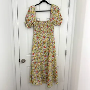 ASTR Floral Puff Sleeve Smocked Midi Dress Cottagecore Square Neck Wedding Guest thumbnail 4