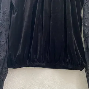 Free People Dream Team Black Velvet Lace Blouse Sz S thumbnail 10