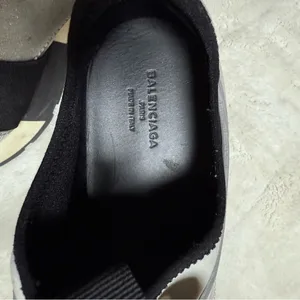 Balenciaga Race Runner Women's Black and Gray Sneakers Sz:40 =9 thumbnail 10