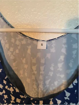 Women’s S Navy Blue & Ivory Abstract Print Sleeveless Tunic Top thumbnail 3