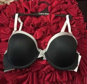 Calvin Klein NWT satin edge Tshirt bra 32C/34D/34B available a thumbnail 1