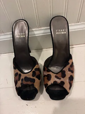 Vintage Stuart Weitzman Leopard Print Haircalf Peep-Toe Mule Heels thumbnail 2