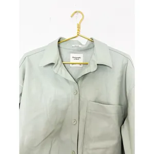 Abercrombie & Fitch Vegan Leather Oversized Shirt-Jacket Size Large Mint Shacket thumbnail 5