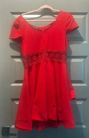 red dress Size 14 thumbnail 1