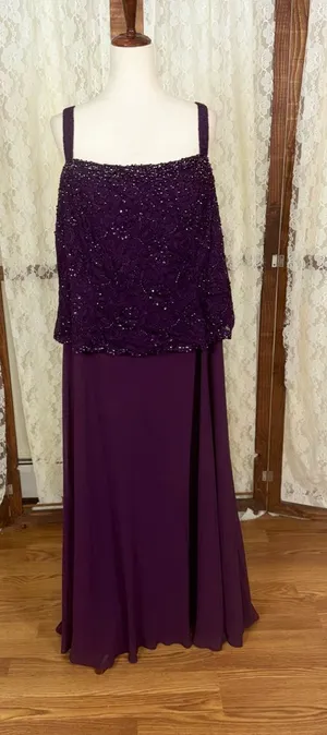 Beautiful Karen Miller Beaded Mother of the Bride Evening Gown thumbnail 1