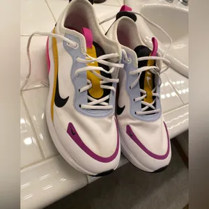 Nike Women's White and Pink Sneakers thumbnail 3