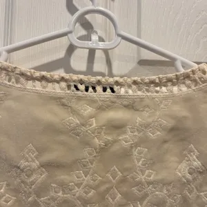 John Mark Cream Eyelet Embroidered Velvet Tunic Top Bell Sleeve Scalloped‎ Hem L thumbnail 7