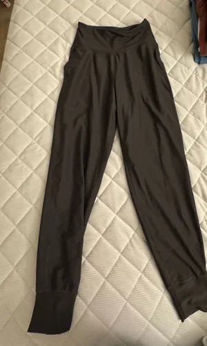 Old Navy Activewear Joggers thumbnail 1