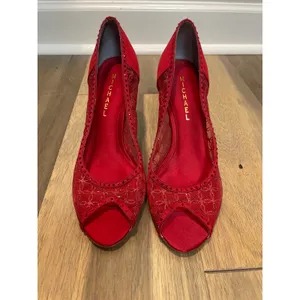 Michael Peep Toe Heels Red Mesh & Sequin Detail Size 8 Leather Sole 3 Inch Heel thumbnail 7