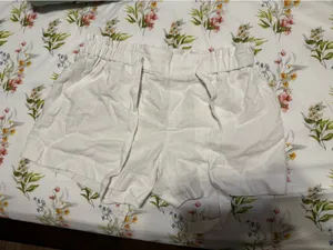Calvin Klein White Linen Shorts Beach thumbnail 1