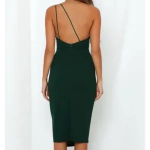 Hello Molly taking it back forest green one shoulder midi‎ dress thumbnail 3