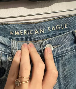 Mom Cropped Jeans Sz 8 thumbnail 5