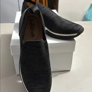 LIFESTRIDE Women's Hailey Knit Sneaker Slip-on Shoes Black Size 8M thumbnail 2