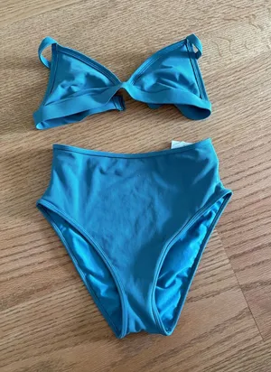 Pepper Teal Two thumbnail 1