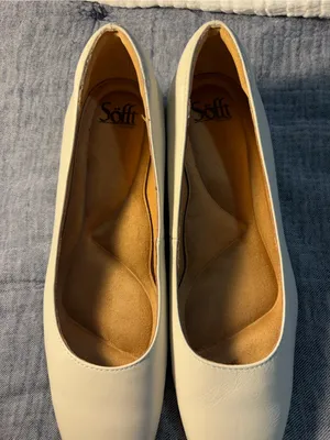 Soft Lillian Pump Heel Women’s size 9.5M thumbnail 5