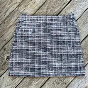 LOFT Classic Tweed Mini Skirt Blue, Pink, Black And White Size 12. NEW thumbnail 1