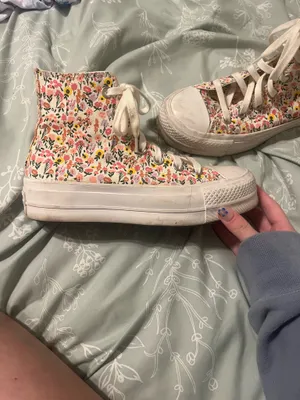 Platform Floral Converse High-Top thumbnail 2