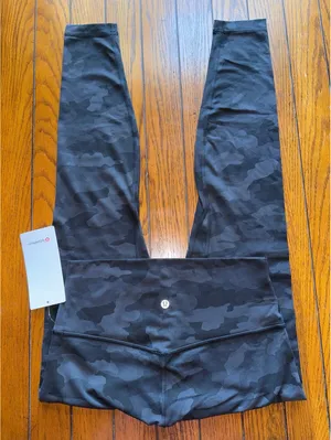 Lululemon Align High Rise 28” Heritage Camo Deep Coal Black Size 10 NWT thumbnail 1