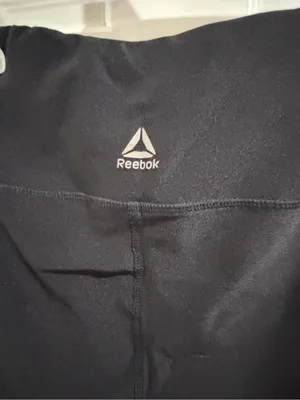 Reebok Black Cropped Performance Leggings size large thumbnail 4