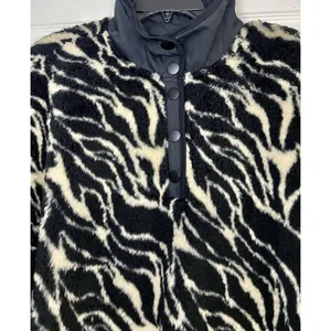 PacSun Zebra Print SzXL Cropped Sherpa Fleece Pullover – Black & Cream thumbnail 4