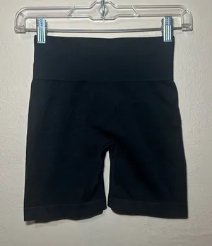Vitality Balance Athletica Seamless Shorts thumbnail 1