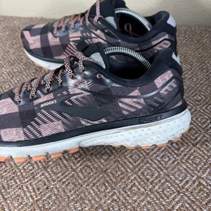 Brooks Ghost 12 Womens Sz 8.5 Flannel Plaid Limited Edition Running Shoes Comfy thumbnail 4