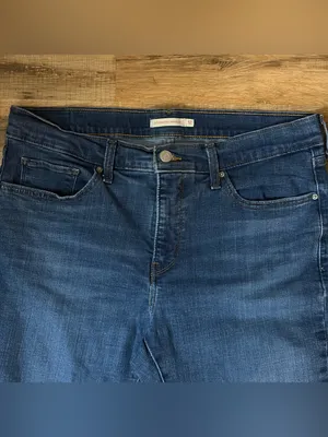 Levi's 315 Shaping Bootcut Jeans Blue Denim Size 32 thumbnail 3