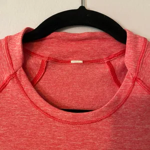 Lululemon Heathered Pink Long Sleeve Crewneck Shirt Athleisure Women's size 6 thumbnail 2