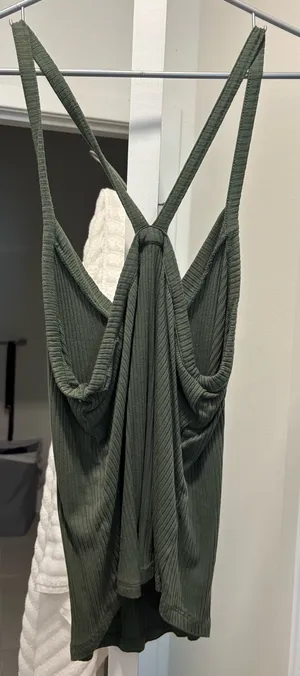 Green Ribbed Tank Size XL thumbnail 2
