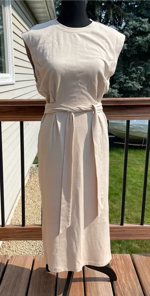 Evereve Sleeveless Cream Tie-Waist Midi Dress Cap Sleeves Size Small thumbnail 1