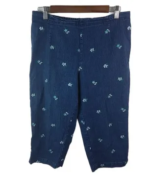 White Stag Flowered 10 Capri Pull On Jeans thumbnail 2
