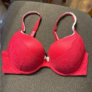 Victoria's Secret Body By Victoria Padded Perfect Coverage Bra size 34D RN 54867 thumbnail 1