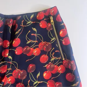 Ted Baker London Red Cherry Print‎ Zipper Pockets Navy Blue Shorts Size 0 = US 2 thumbnail 6
