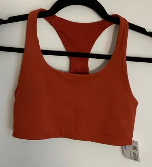 Lululemon‎ Invigorate High Support Bra NWT size 4 thumbnail 1