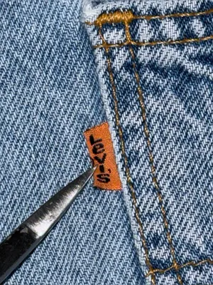 Vintage 90s Levi’s 560 Loose Fit Orange Tab Relaxed Denim Shorts Sz 28 Jorts thumbnail 3