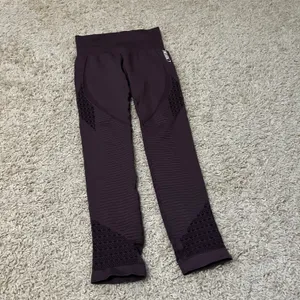 Gymshark Purple Seamless Leggings Size Medium thumbnail 2