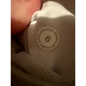 Lululemon‎ Speed Up Shorts Women's 6 City Breeze Alpine White Running Athletic thumbnail 5