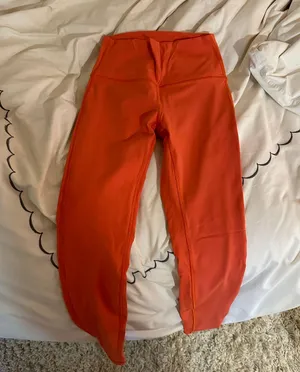 Lululemon Wunder Under Leggings 28” thumbnail 2