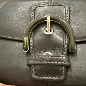 Vintage COACH Soho Black Leather Buckle Trifold Wallet thumbnail 11