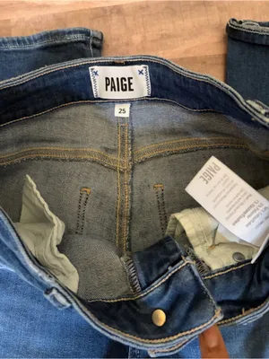 PAIGE Laurel Canyon Jeans Size 25 Dark Wash Bootcut Flare Stretch Denim thumbnail 5